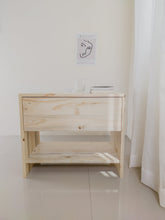 Load image into Gallery viewer, Nami nightstand
