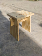 Load image into Gallery viewer, Nihon stool