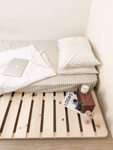 Load image into Gallery viewer, Tatami bedframe