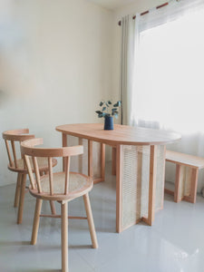 Ena dining table