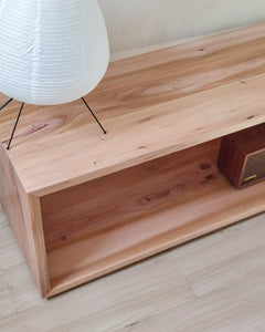 Hotaru TV Console