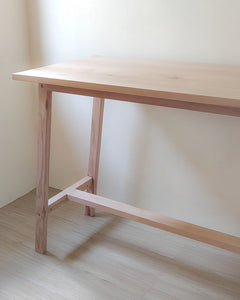 Akari bar table